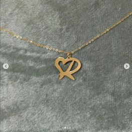 Collier d'une lettre initiale avec la forme de coeur en Or 18 carats