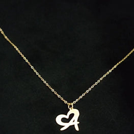 Collier initiale avec la forme d'un coeur personnalisable en Or 18 carats