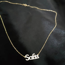 Collier prénom personnalisable avec écriture élégante en Or 18 carats