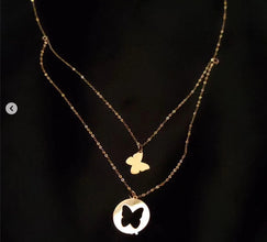 Double collier attaché avec papillon en Or 18 carats