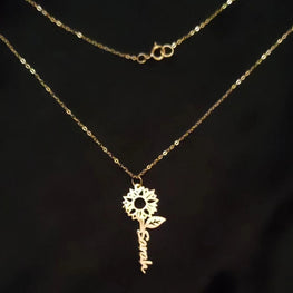 Collier prénom forme de fleur de tournesol 🌻 en Or 18 carats